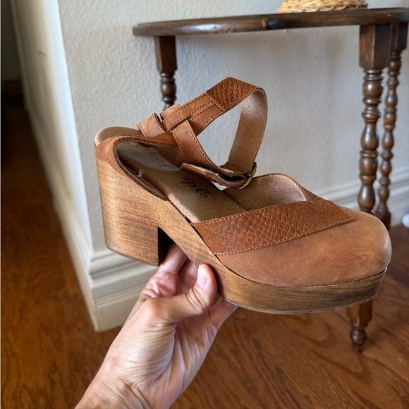 Free People Walk this Way Clog - Picture 2 of 9